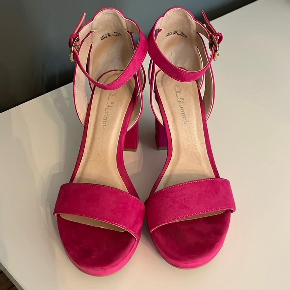 Pink heels CL by Laundry